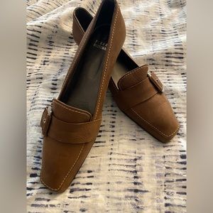 Soft leather brown low heels